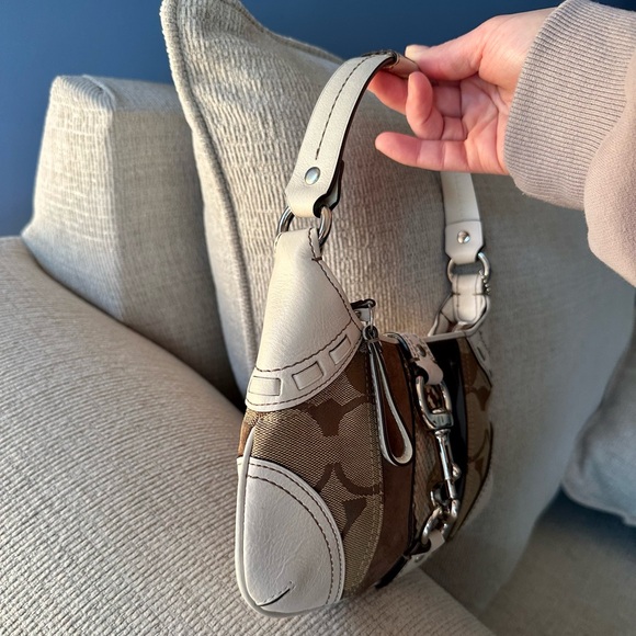 Coach RARE Y2K Classic Monogram Hampton Hobo Mini Bag - Picture 8 of 14